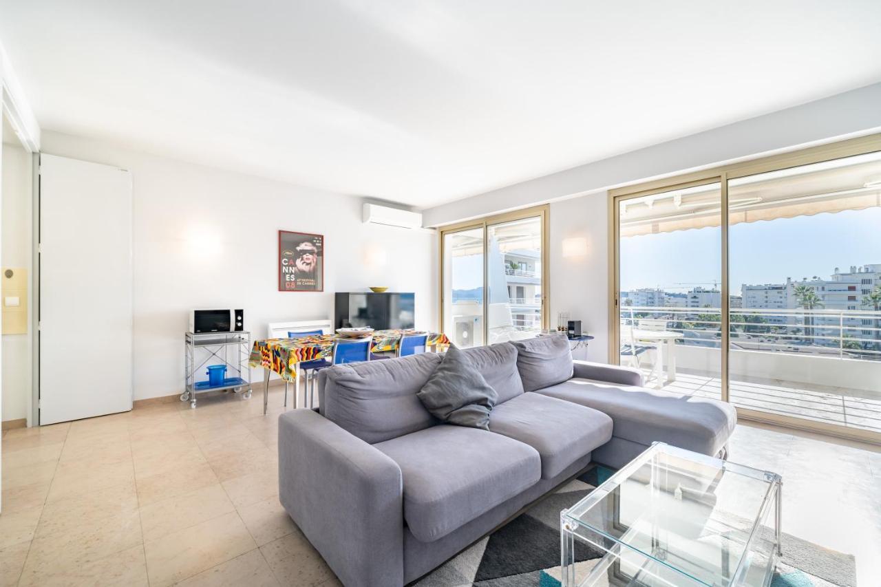 Palm Beach- Free Wifi- Parking- Sea View Apartment Cannes Bagian luar foto