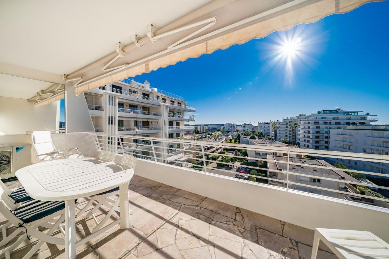 Palm Beach- Free Wifi- Parking- Sea View Apartment Cannes Bagian luar foto