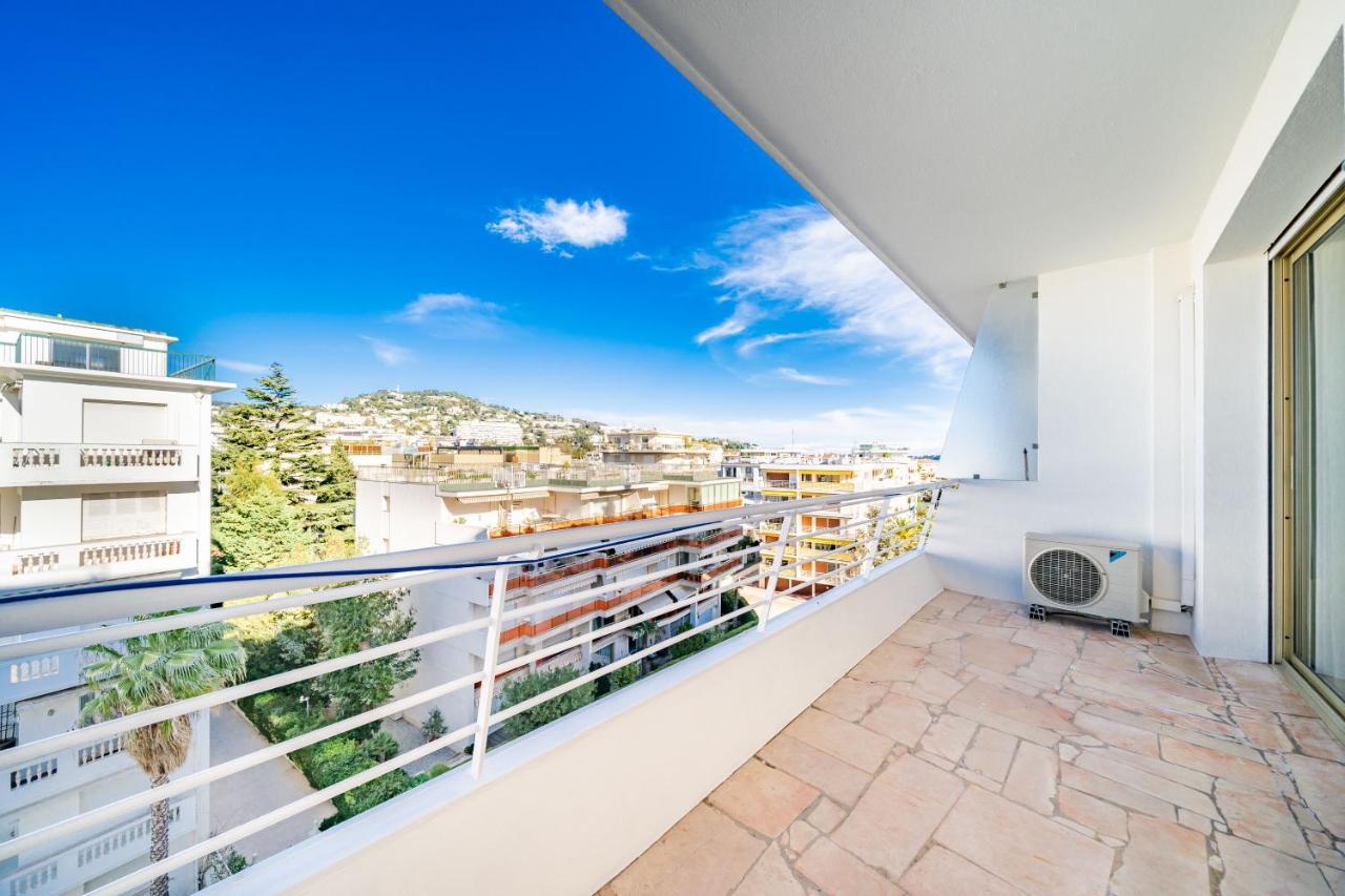 Palm Beach- Free Wifi- Parking- Sea View Apartment Cannes Bagian luar foto